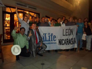 leonsiguecreciendo.jpg